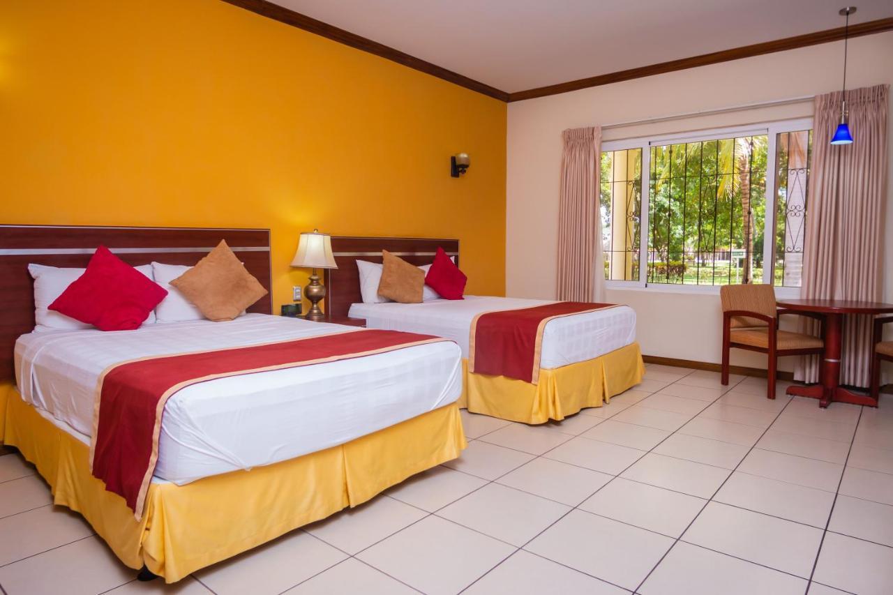 Pato Canales Hotel & Resort San Luis Екстер'єр фото